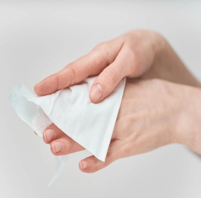 فواید دستمال مرطوب دست و صورت آنتی‌ باکتریال