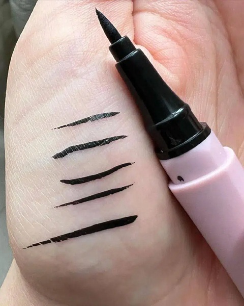 خط چشم ماژیکی یانگمی